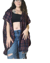 Load image into Gallery viewer, Navy&amp;Red Plaid Open Shawl
